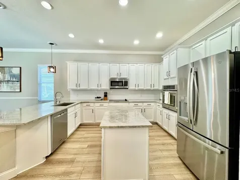 18711 Chaville Road Lutz FL 33558