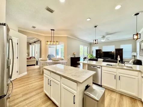 18711 Chaville Road Lutz FL 33558