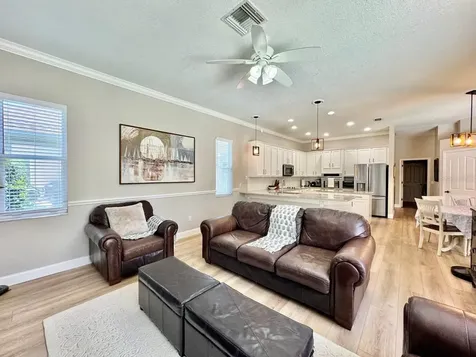 18711 Chaville Road Lutz FL 33558