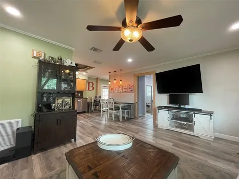 5520 71st Avenue N Pinellas Park FL 33781