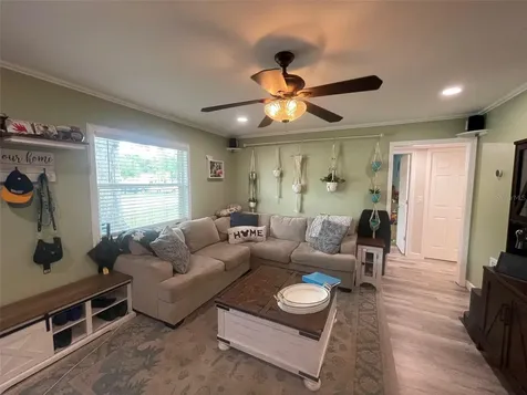 5520 71st Avenue N Pinellas Park FL 33781
