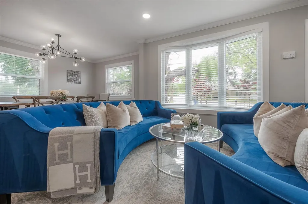 3401 W Van Buren Drive Tampa FL 33611
