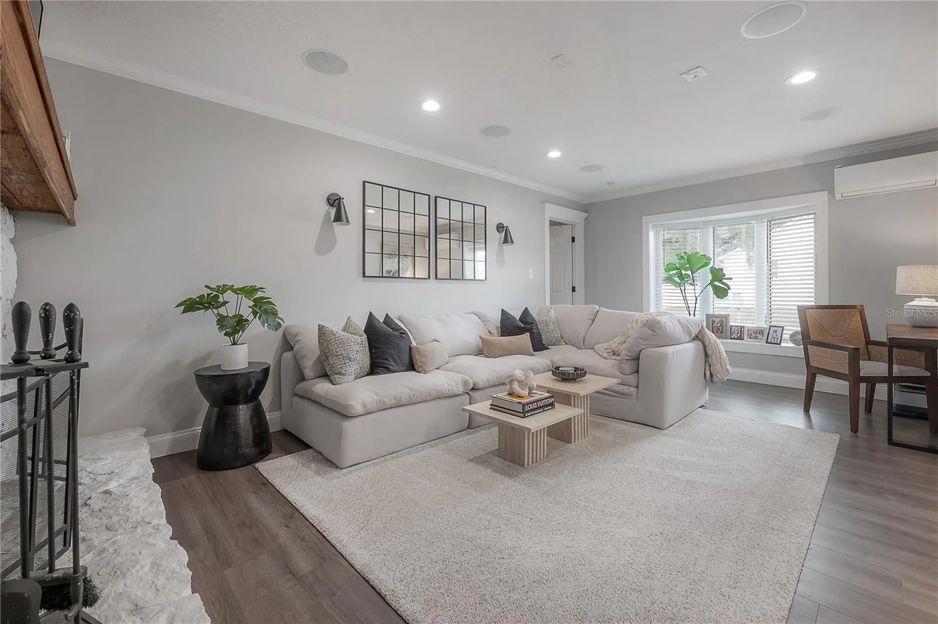 3401 W Van Buren Drive Tampa FL 33611