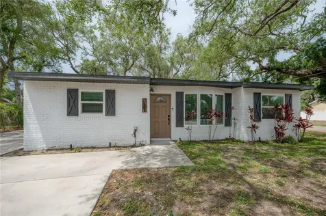 3401 W Van Buren Drive Tampa FL 33611
