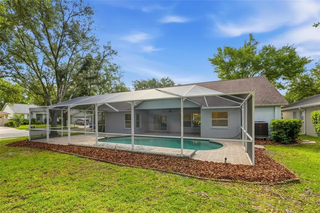 10117 Whisper Pointe Drive Tampa FL 33647