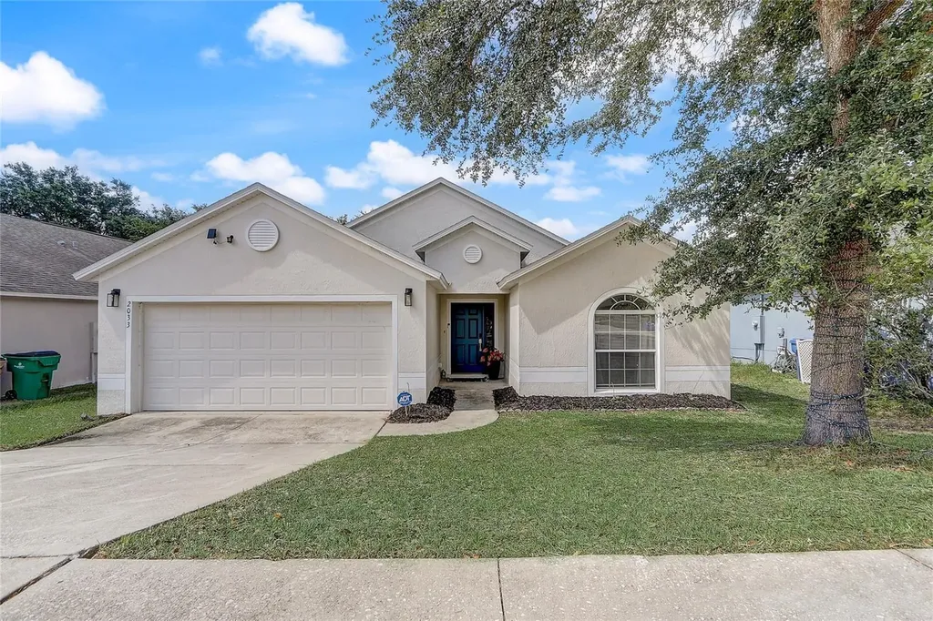 2033 Newtown Road Groveland FL 34736