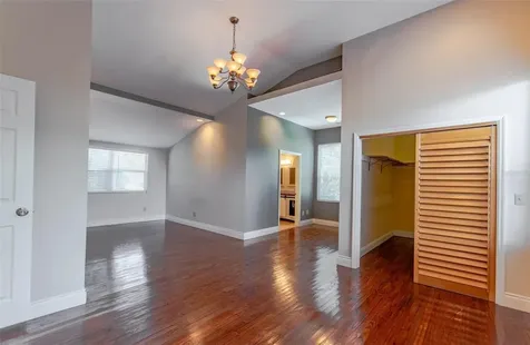 802 8th Street N St Petersburg FL 33701