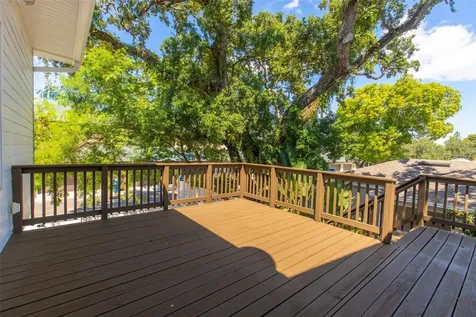 802 8th Street N St Petersburg FL 33701