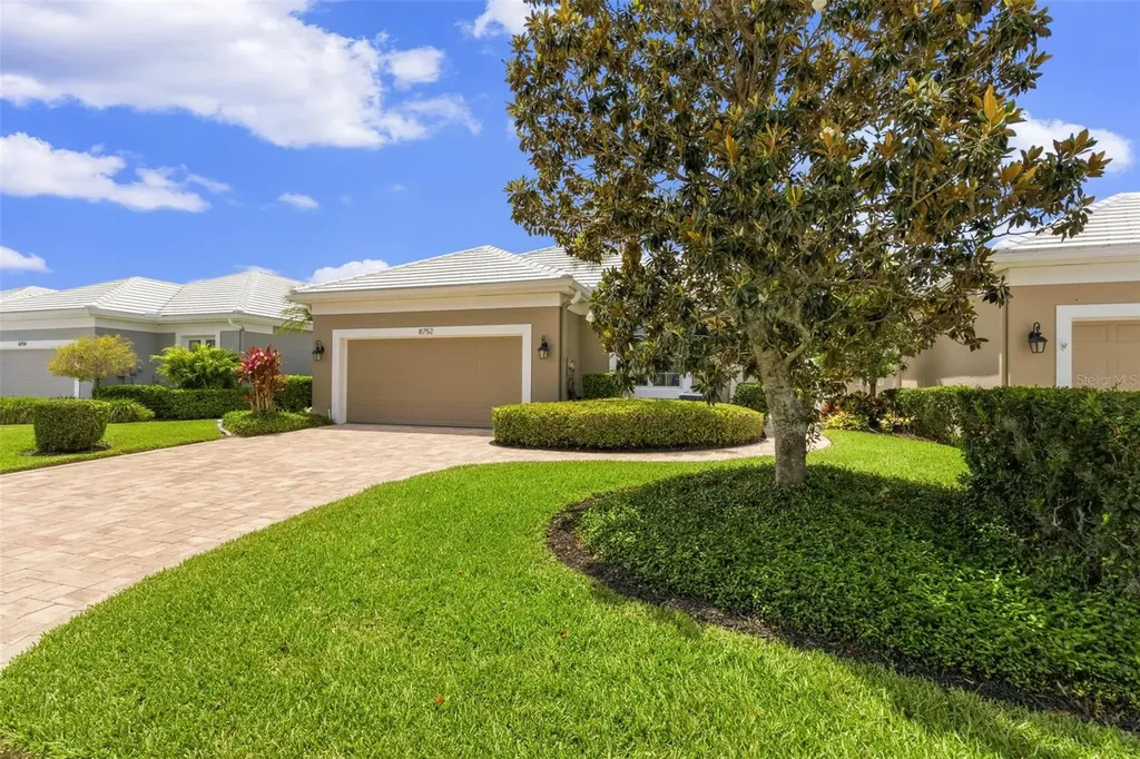 8752 52nd Drive E Bradenton FL 34211