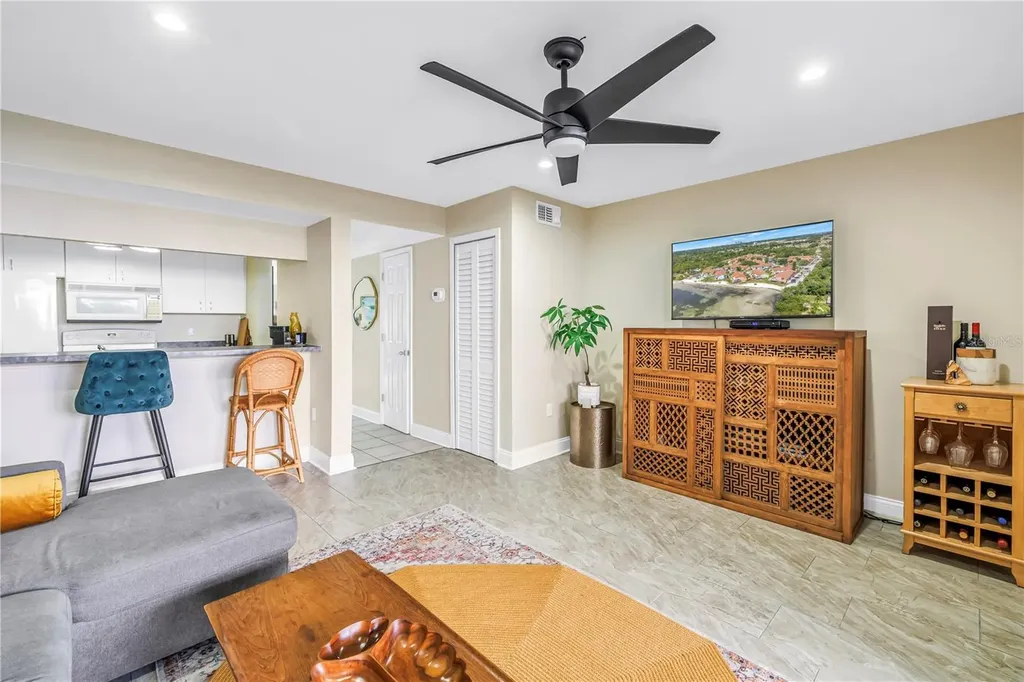 3595 41st Lane S St Petersburg FL 33711