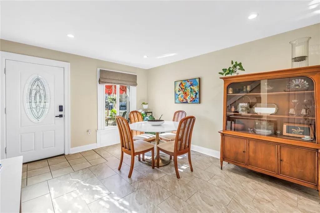 3595 41st Lane S St Petersburg FL 33711