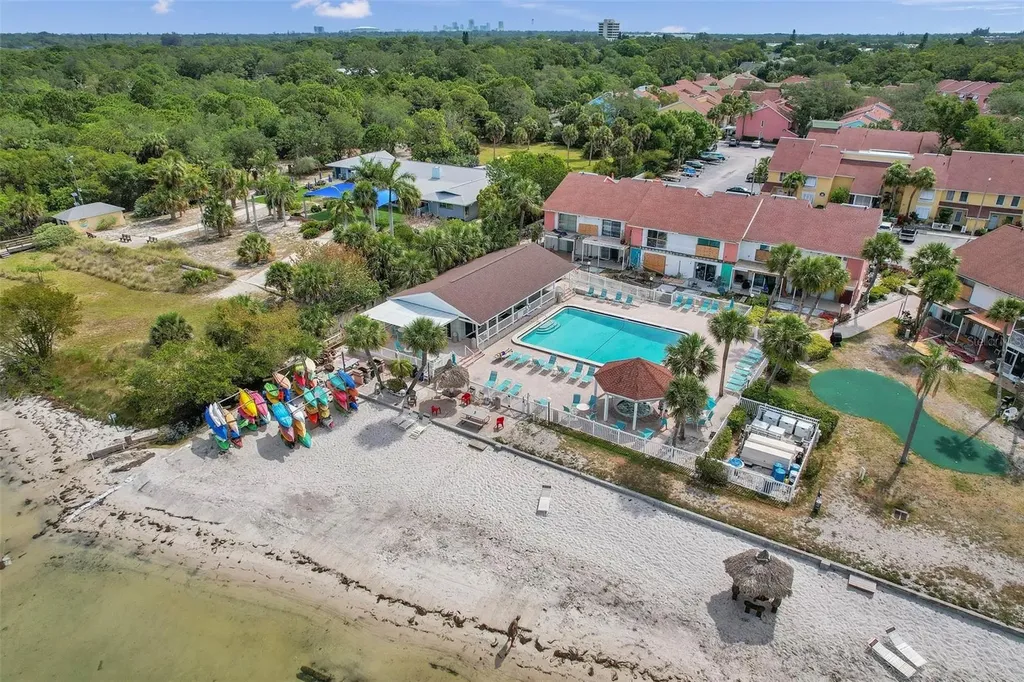 3595 41st Lane S St Petersburg FL 33711
