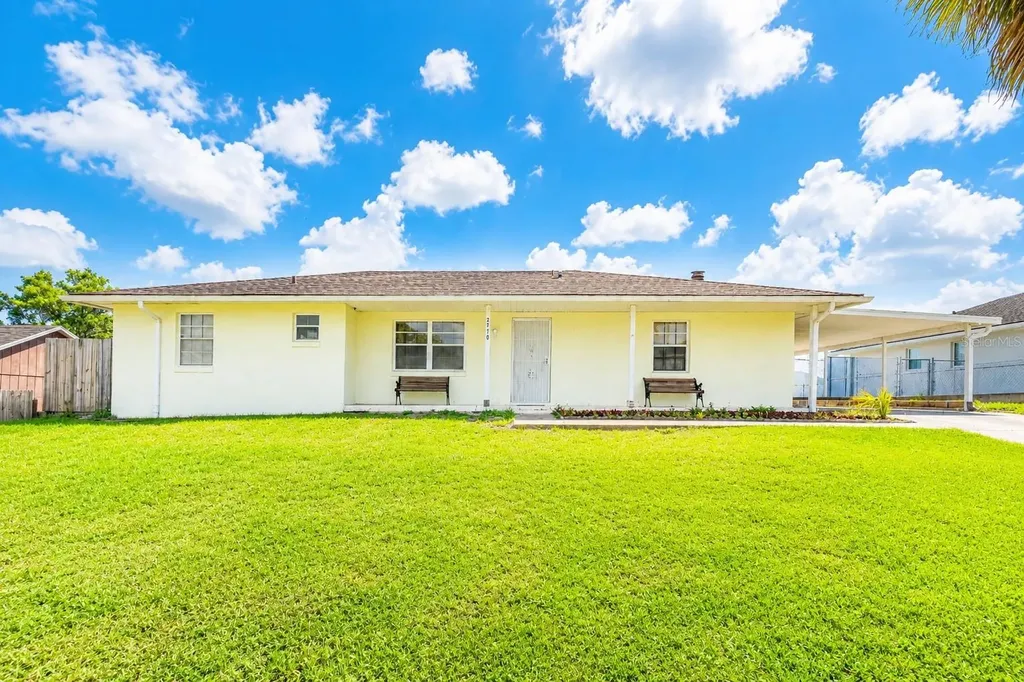 2970 Lagoon Avenue Deltona FL 32738