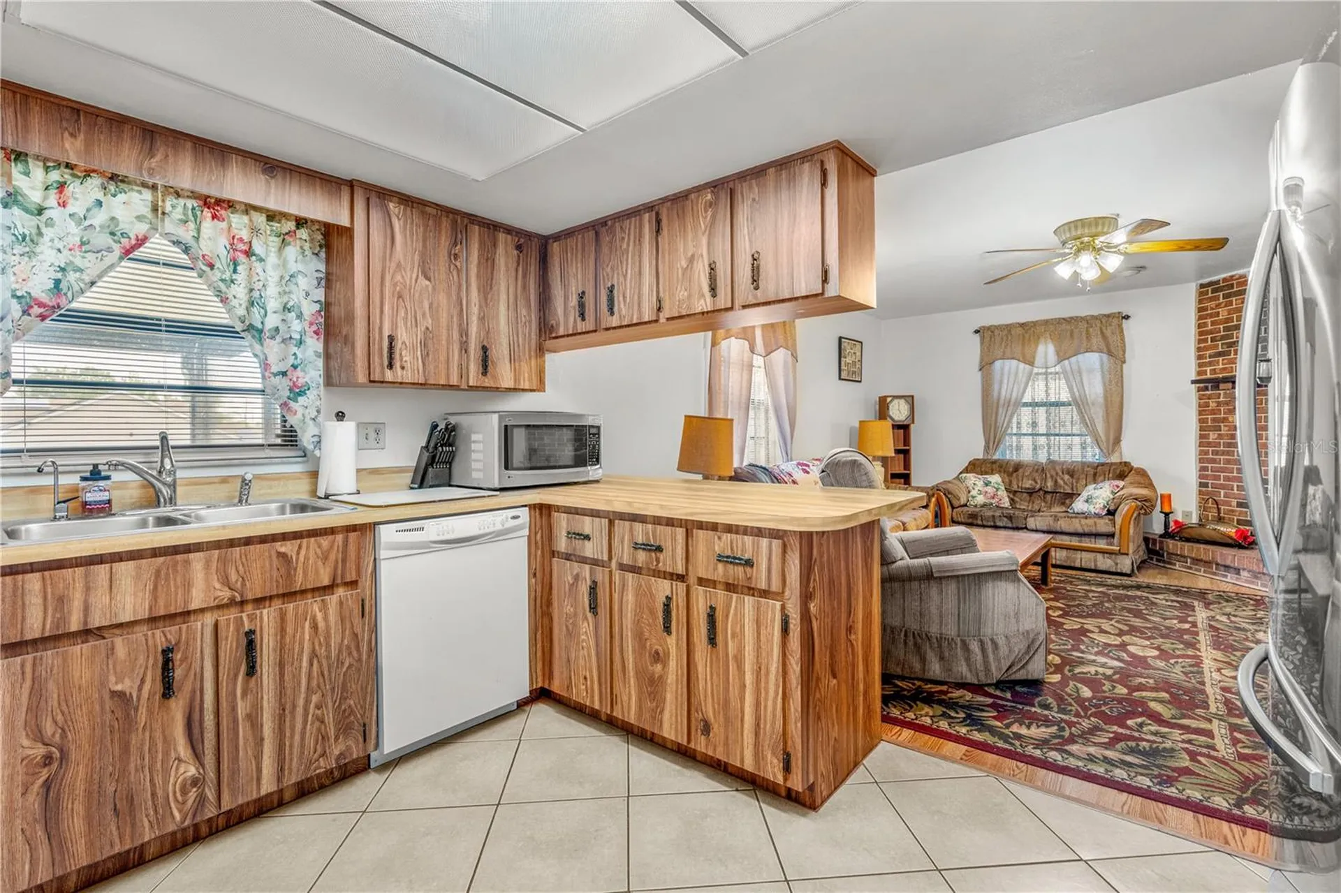 2970 Lagoon Avenue Deltona FL 32738
