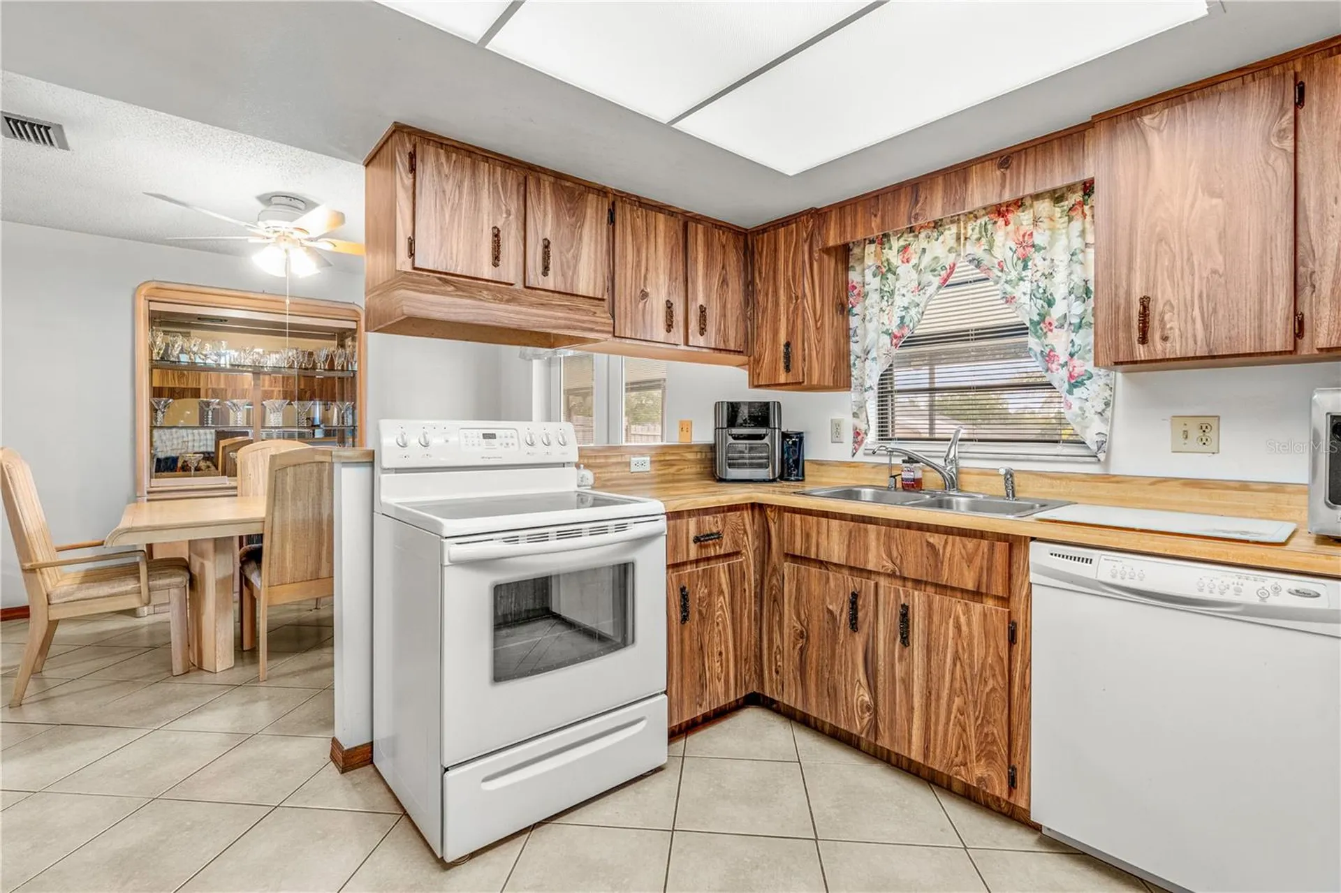 2970 Lagoon Avenue Deltona FL 32738