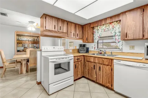 2970 Lagoon Avenue Deltona FL 32738