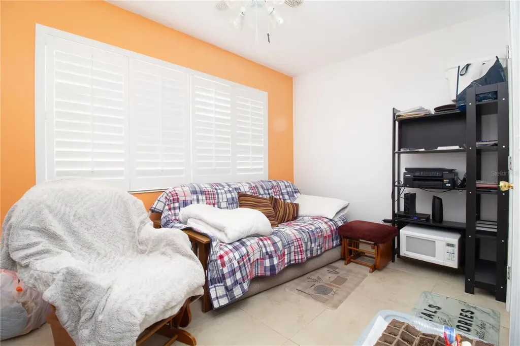 5267 81st Street N St Petersburg FL 33709