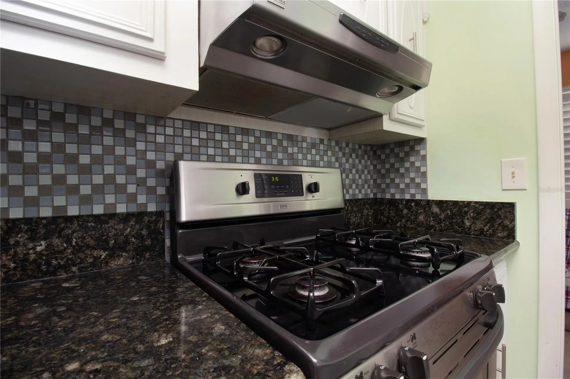 5267 81st Street N St Petersburg FL 33709