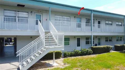5267 81st Street N St Petersburg FL 33709