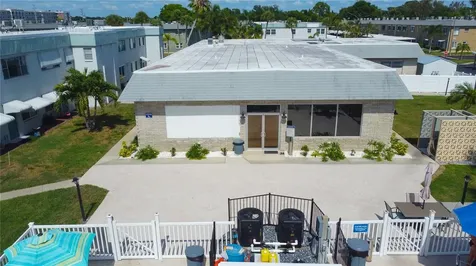 5267 81st Street N St Petersburg FL 33709