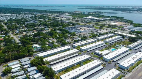 5267 81st Street N St Petersburg FL 33709