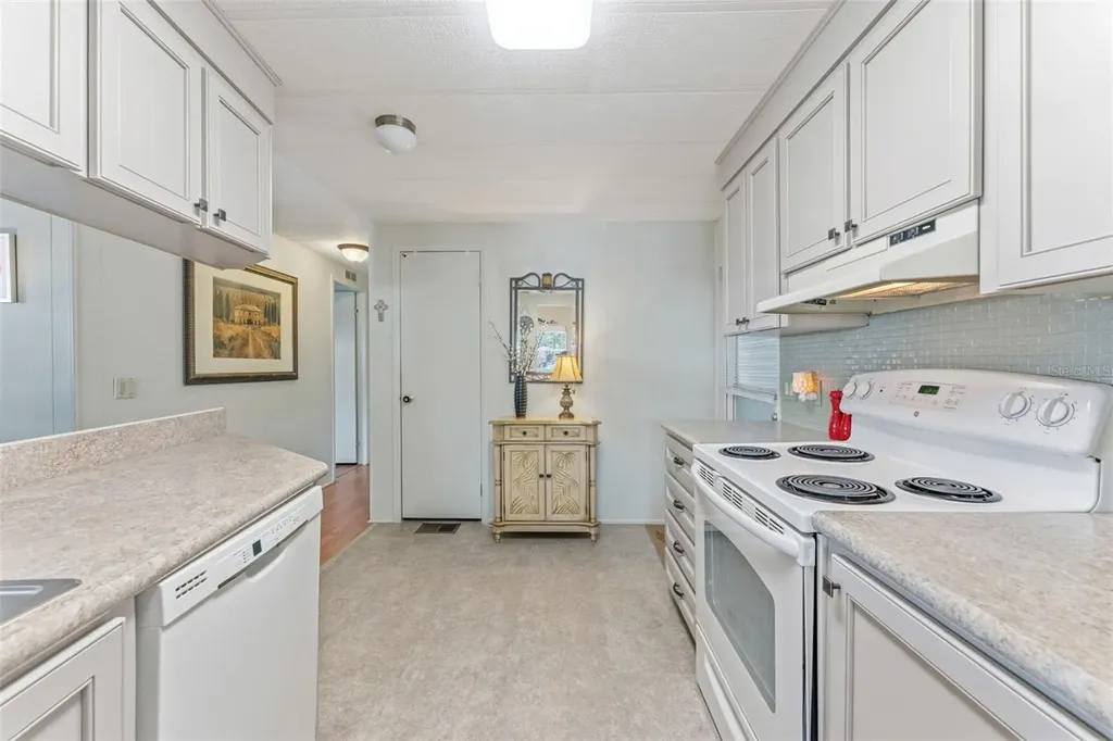 132 Forest Lane Safety Harbor FL 34695