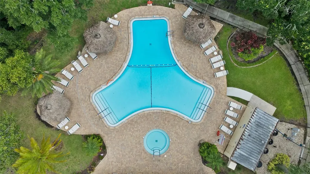 132 Forest Lane Safety Harbor FL 34695