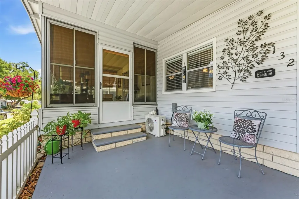 132 Forest Lane Safety Harbor FL 34695