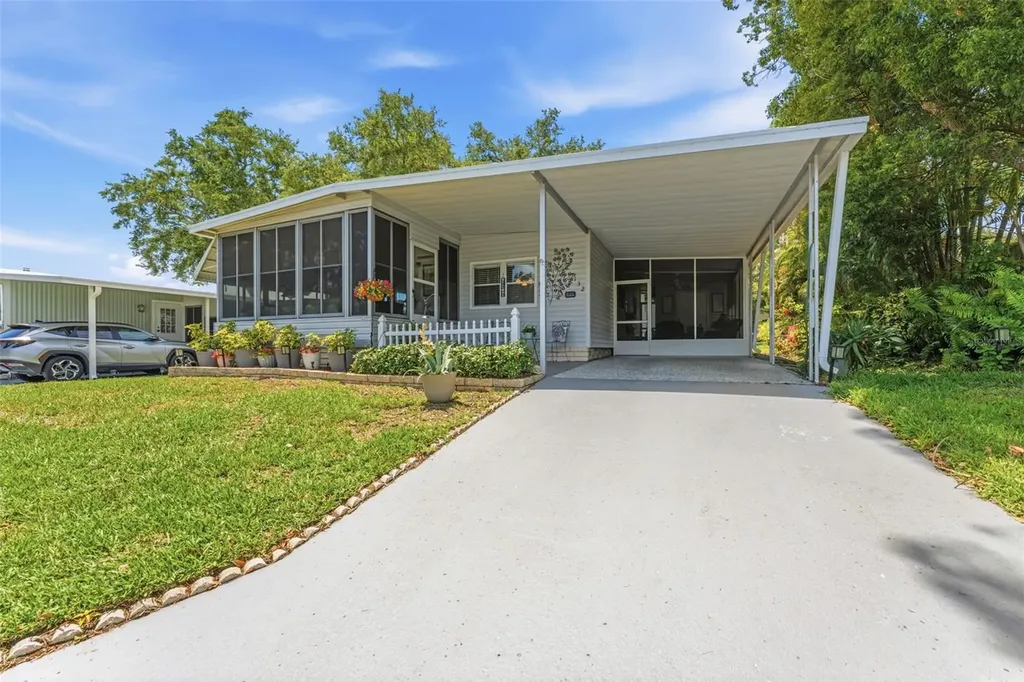132 Forest Lane Safety Harbor FL 34695