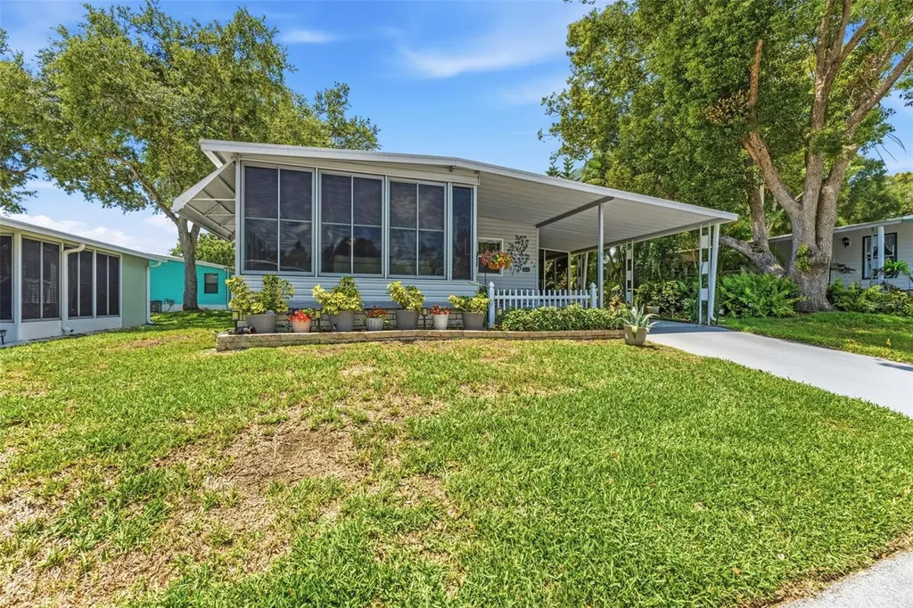 132 Forest Lane Safety Harbor FL 34695