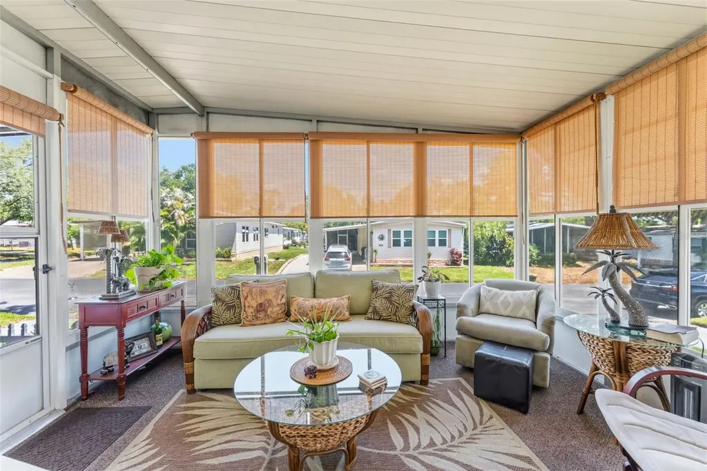 132 Forest Lane Safety Harbor FL 34695