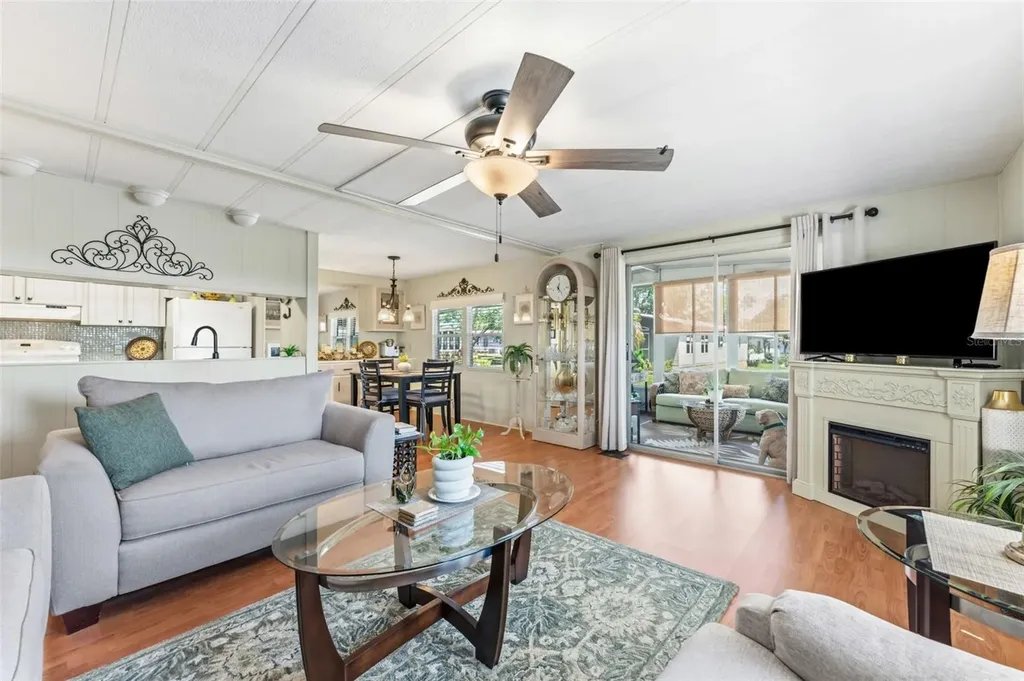 132 Forest Lane Safety Harbor FL 34695