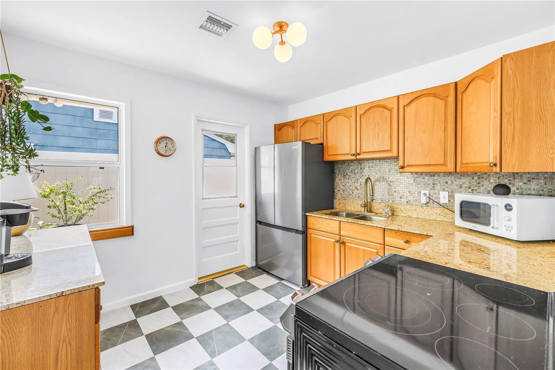 798 45th Avenue N St Petersburg FL 33703