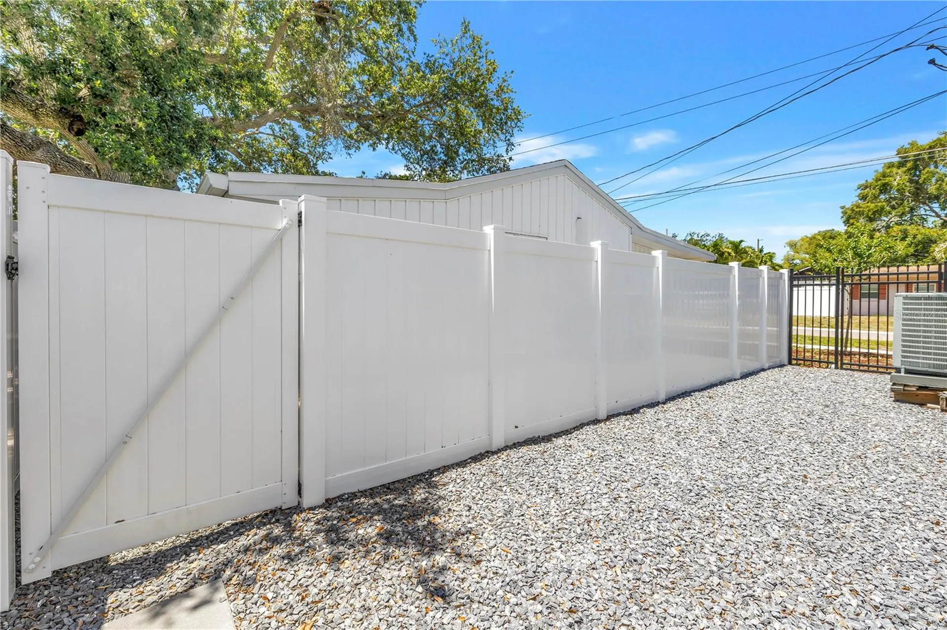 798 45th Avenue N St Petersburg FL 33703
