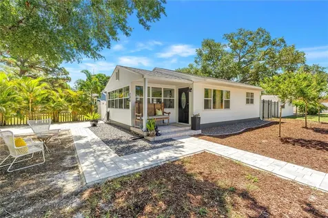 798 45th Avenue N St Petersburg FL 33703