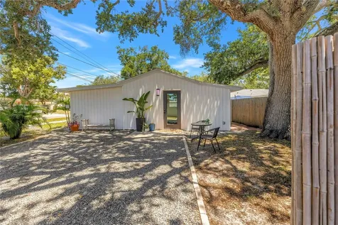 798 45th Avenue N St Petersburg FL 33703