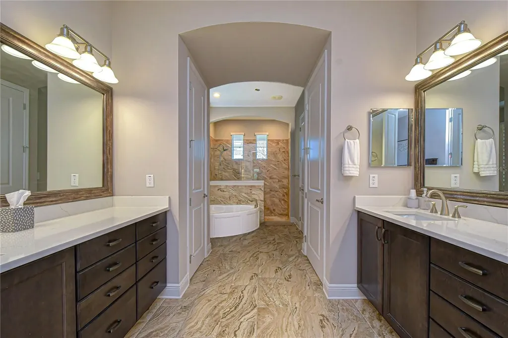 6005 Sparrowhead Way Lithia FL 33547