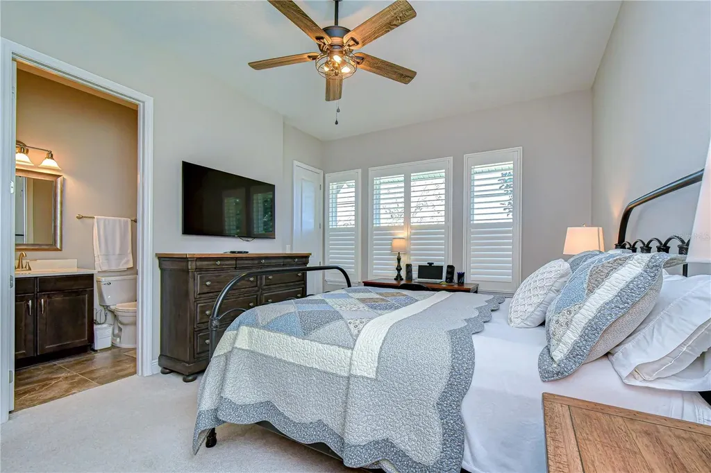 6005 Sparrowhead Way Lithia FL 33547