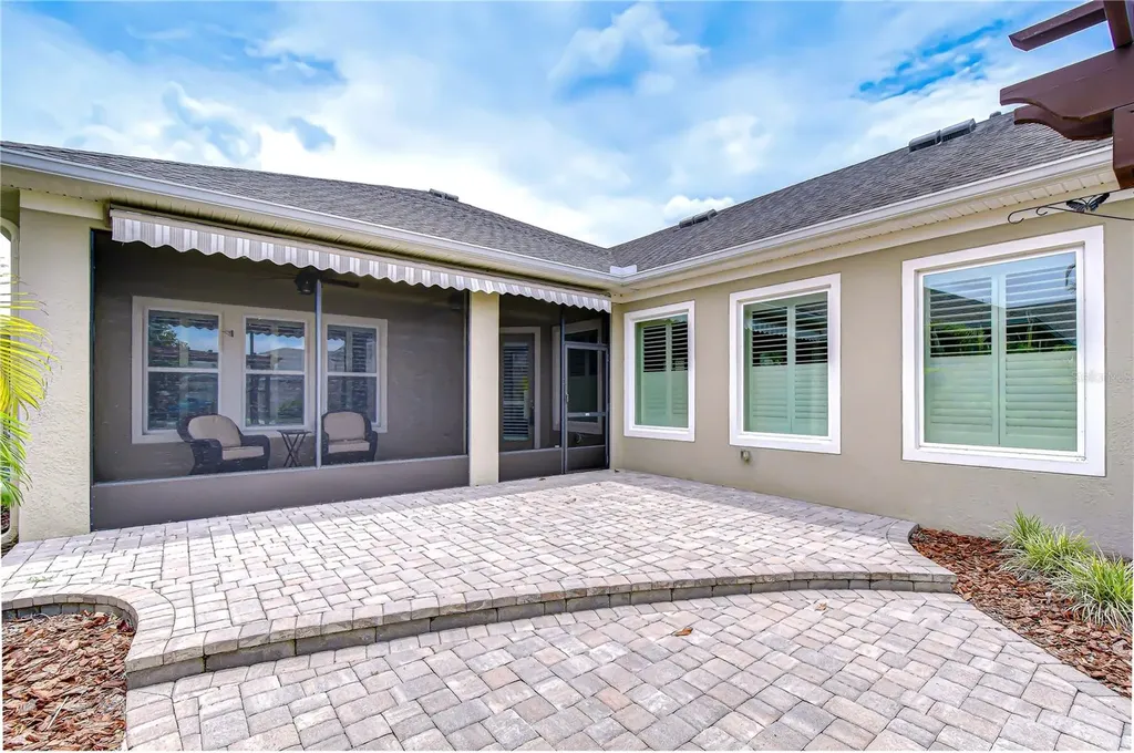 6005 Sparrowhead Way Lithia FL 33547