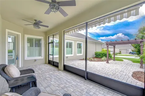 6005 Sparrowhead Way Lithia FL 33547