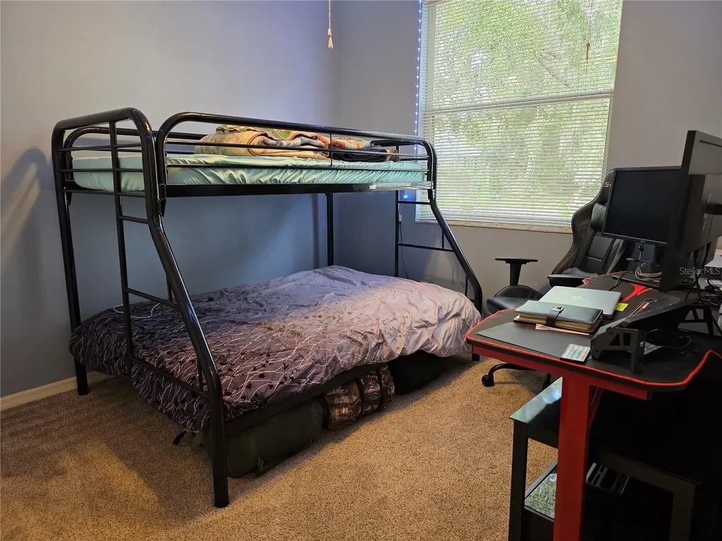 1006 Tropical Bradenton FL 34208