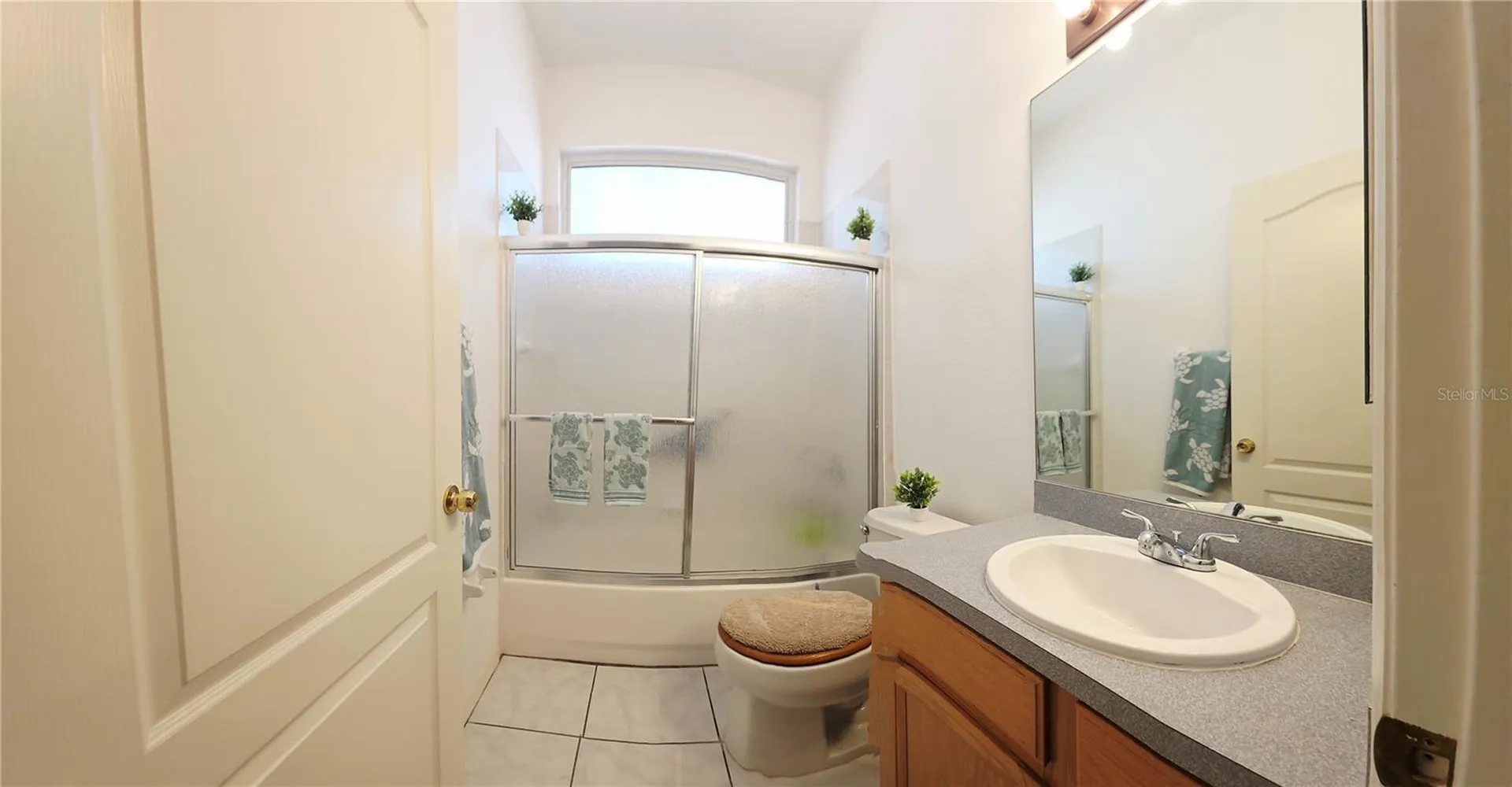 1006 Tropical Bradenton FL 34208