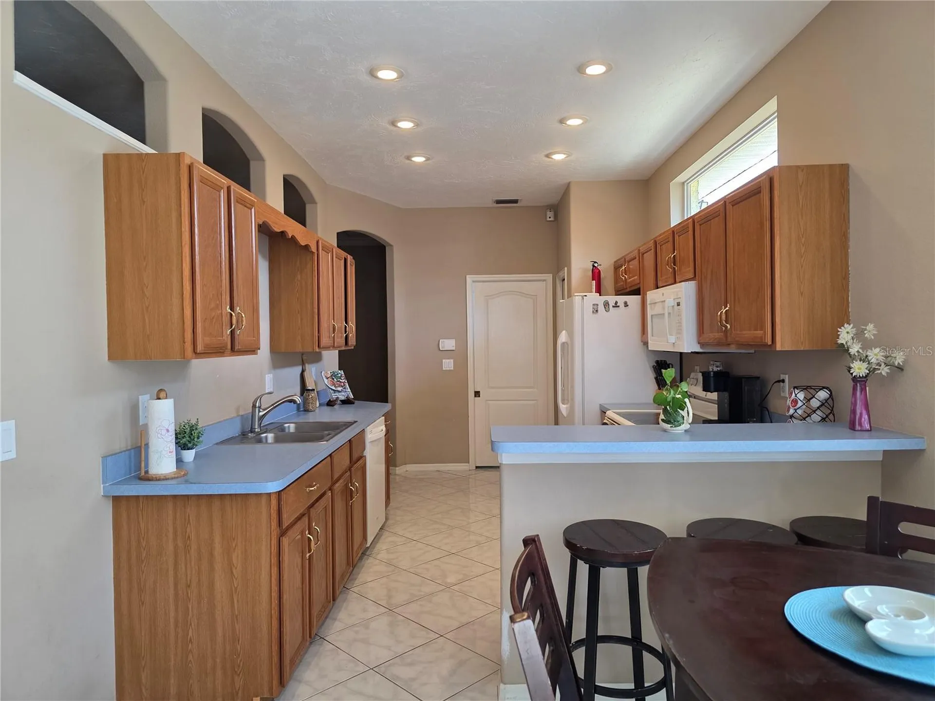 1006 Tropical Bradenton FL 34208