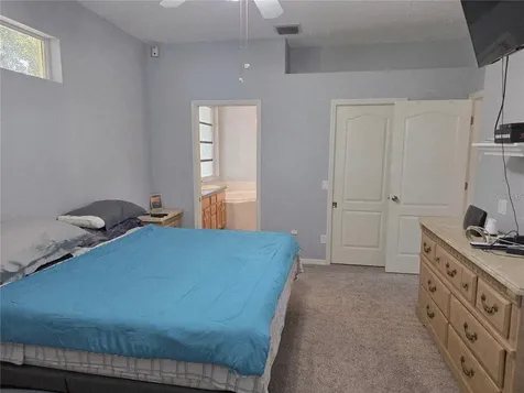 1006 Tropical Bradenton FL 34208