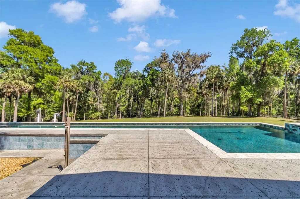 7000 NW Highway 320 Micanopy FL 32667