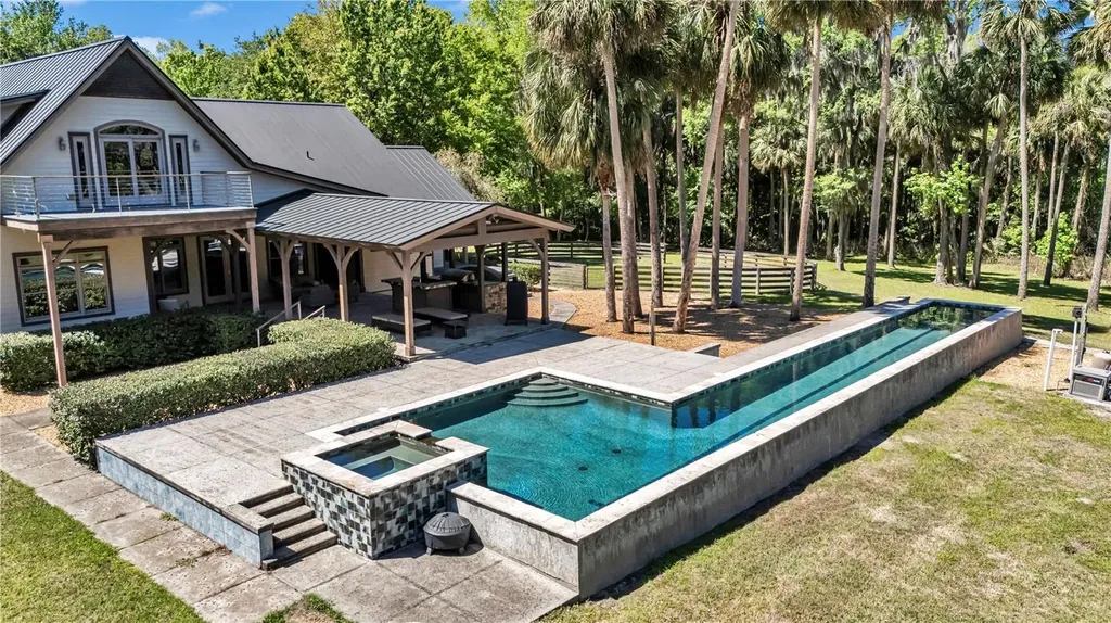 7000 NW Highway 320 Micanopy FL 32667