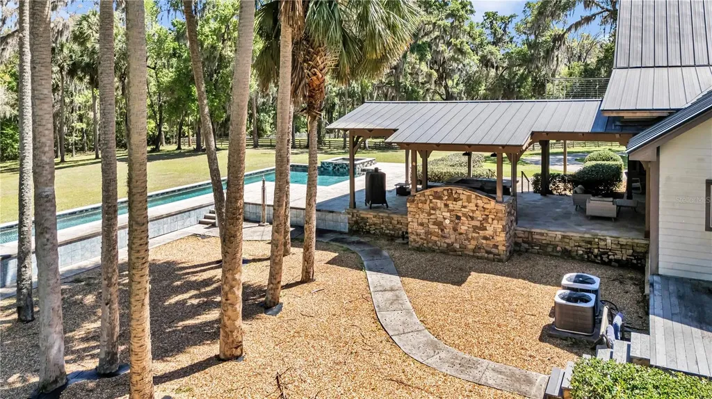 7000 NW Highway 320 Micanopy FL 32667