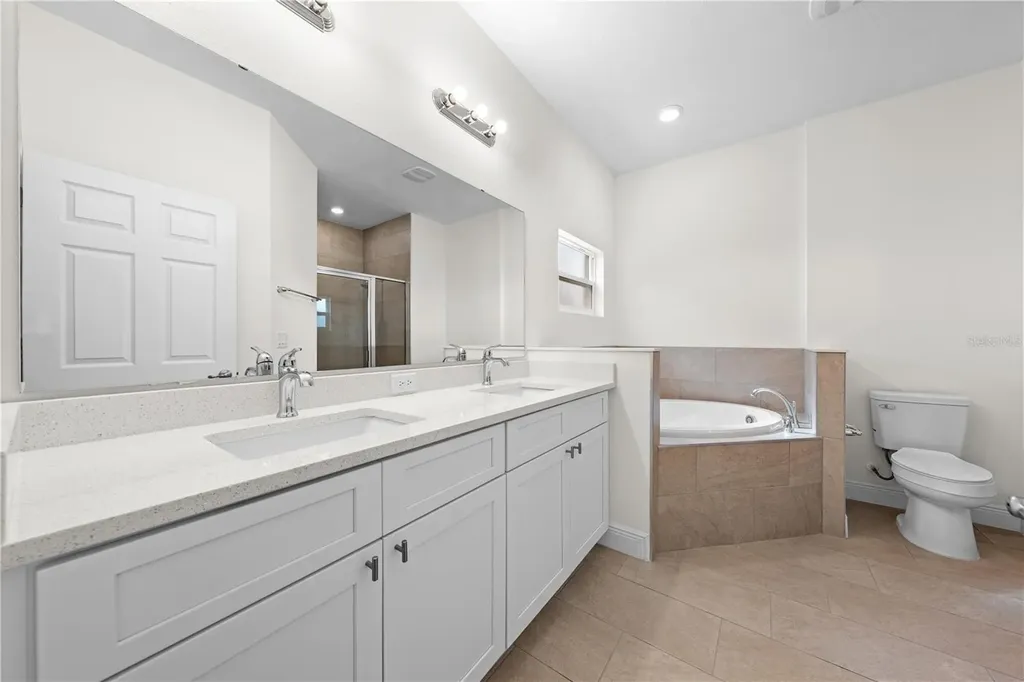 121 S Canoe Creek Road Kenansville FL 34739