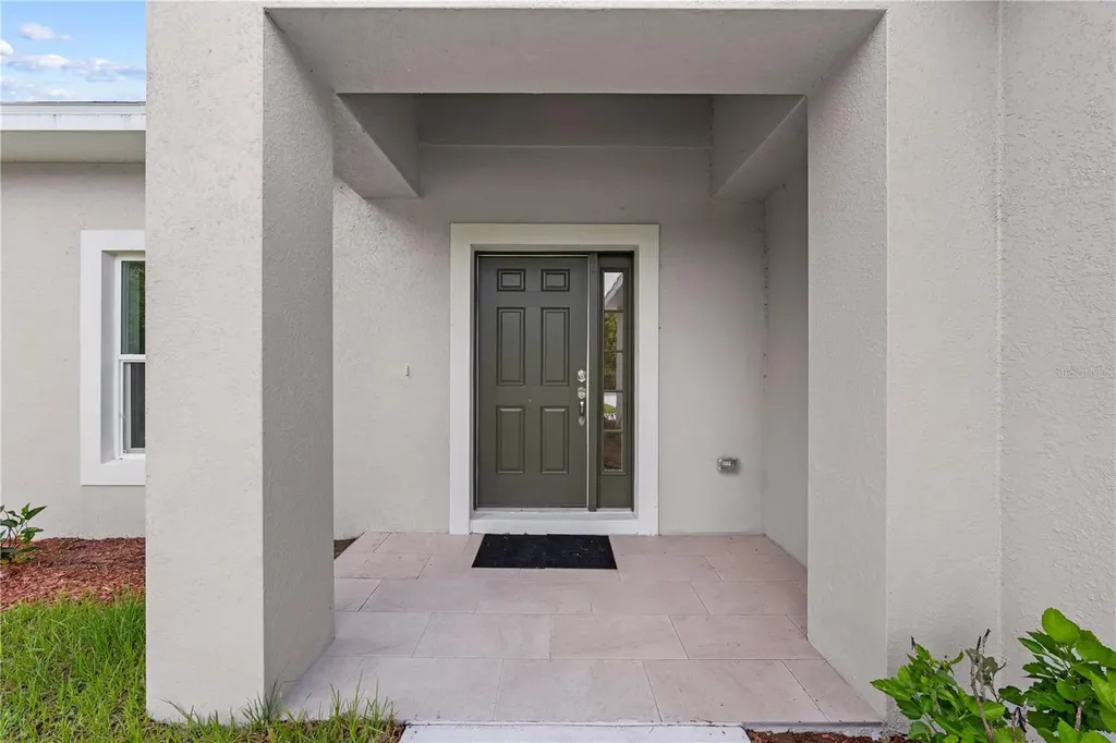 121 S Canoe Creek Road Kenansville FL 34739