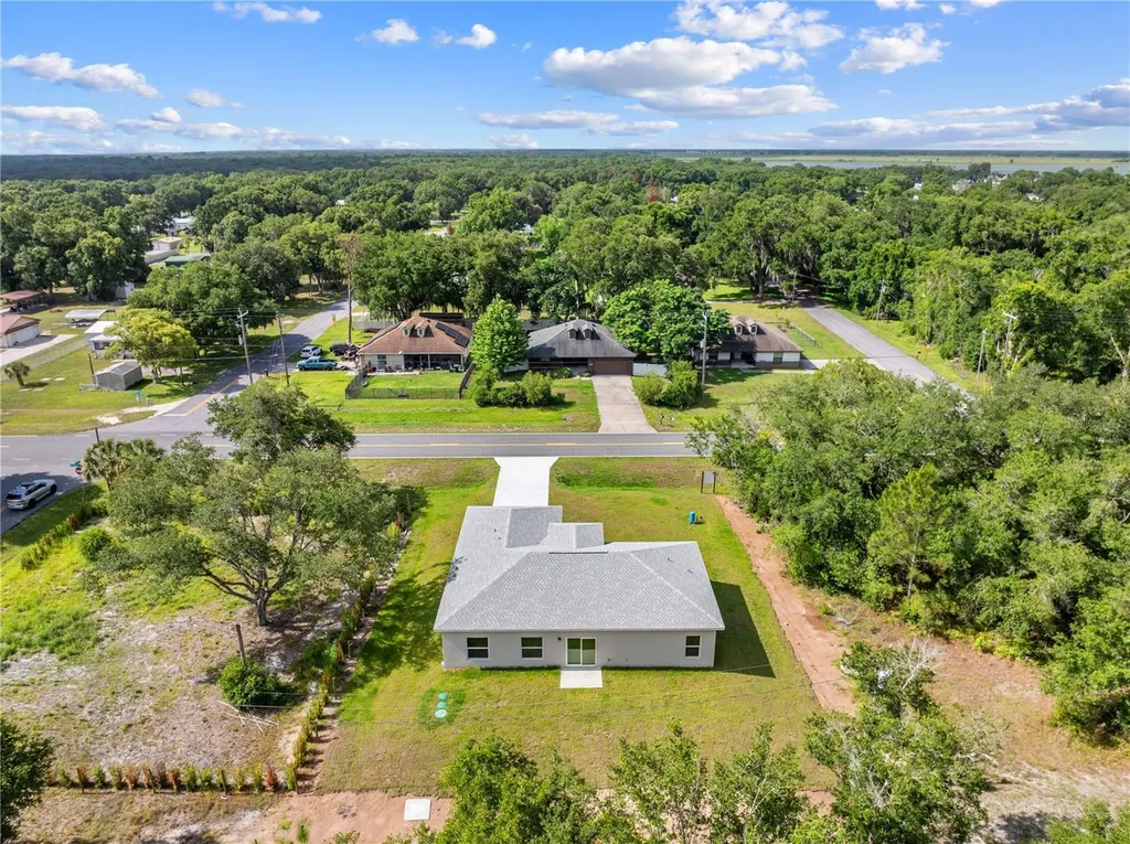 121 S Canoe Creek Road Kenansville FL 34739